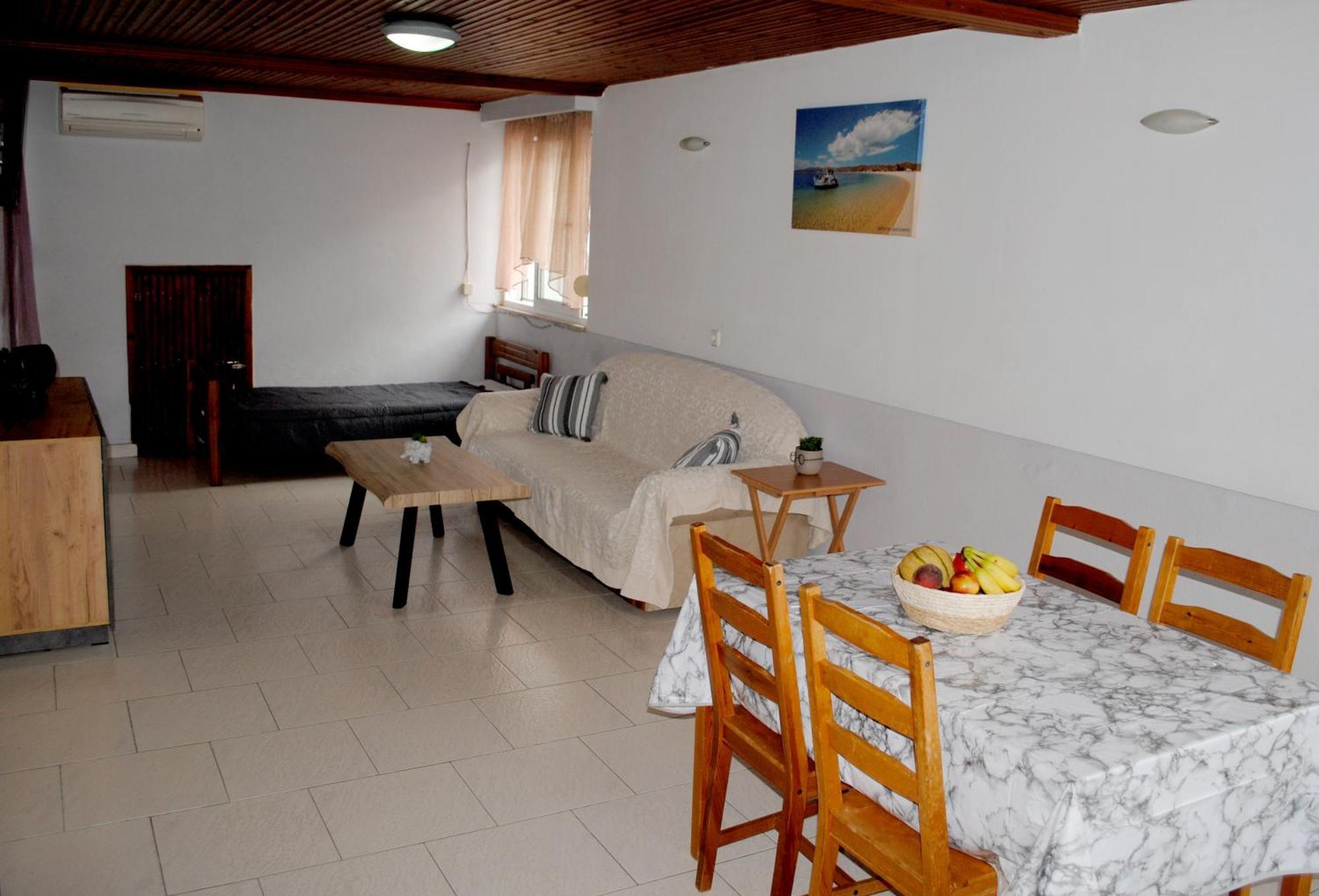 Artemis Apartment Paralia Dionysiou