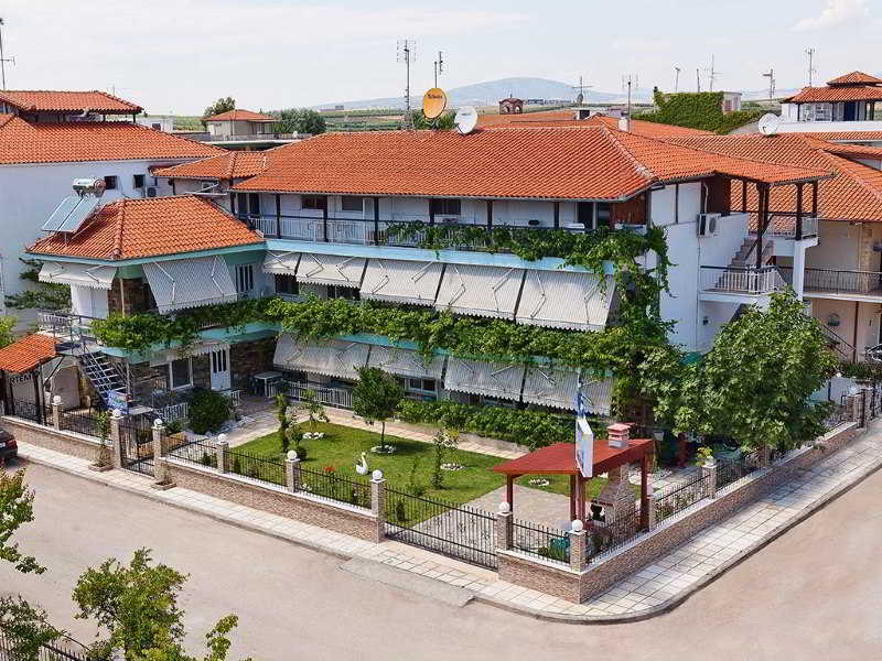 Artemis Apartment *
