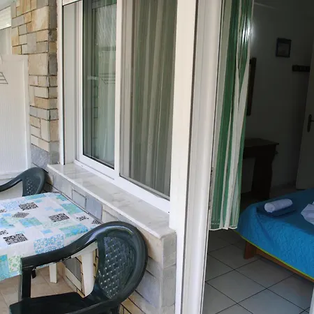 Artemis Apartments Paralia Dionysiou Exterior photo