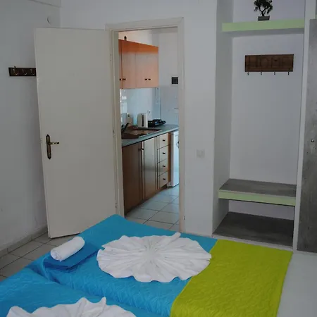 Artemis Apartments Paralia Dionysiou Exterior photo